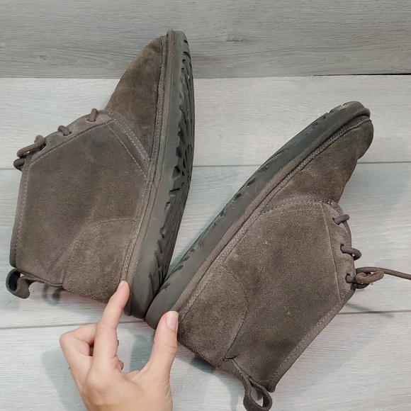 Ugg Australia Neumel Mens 3236 Ankle Leather Chukka Boots shoes sz 11